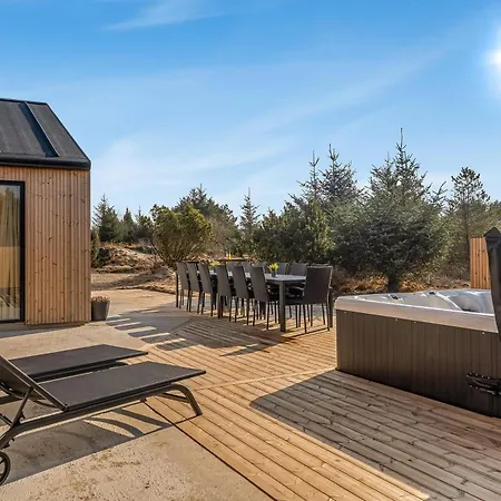 Lovely 16-person Luxury House With Activity Room, Outdoor Hot Tub And Outdoor Sauna Prázdninový dům